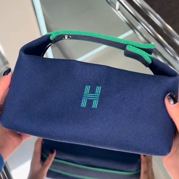 Hermes Bag - Picture 1 of 2